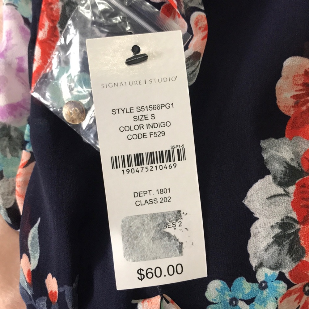 Signature Studio - Picture 11 of 11